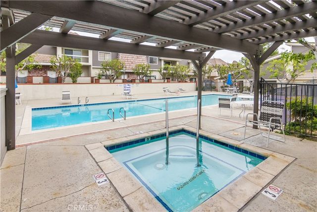 10201 Mason 62, Chatsworth, CA 91311