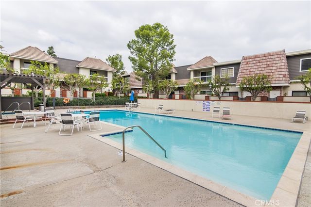 10201 Mason 62, Chatsworth, CA 91311