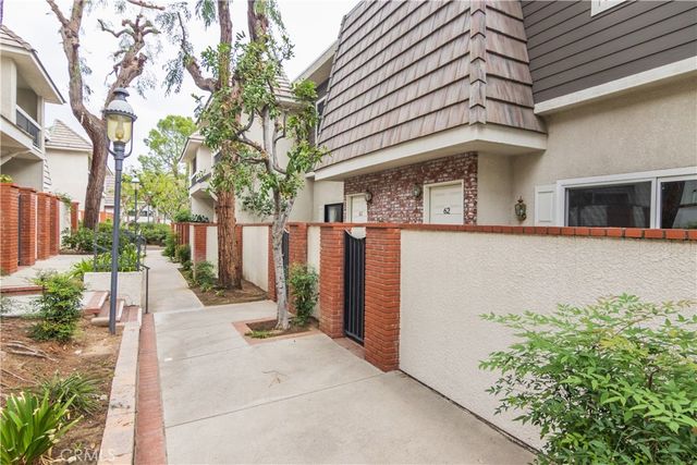 10201 Mason 62, Chatsworth, CA 91311