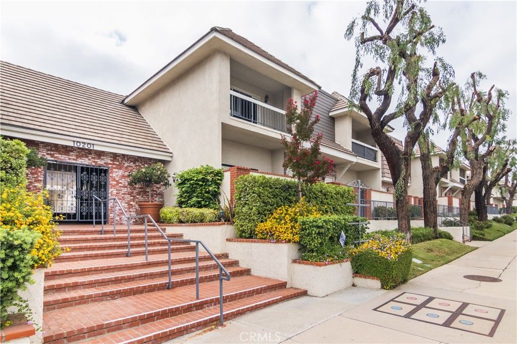 10201 Mason 62, Chatsworth, CA 91311