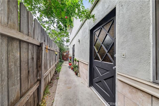 1148 Thompson, Glendale, CA 91201