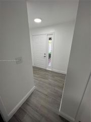 2050 SW 122nd Ave 22, Miami, FL 33175