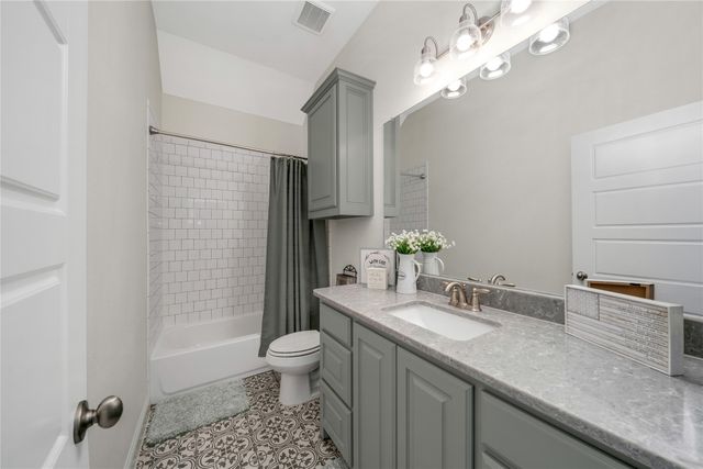 8804 Autumn Lake Trail, Mckinney, TX 75071