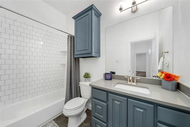 8804 Autumn Lake Trail, Mckinney, TX 75071