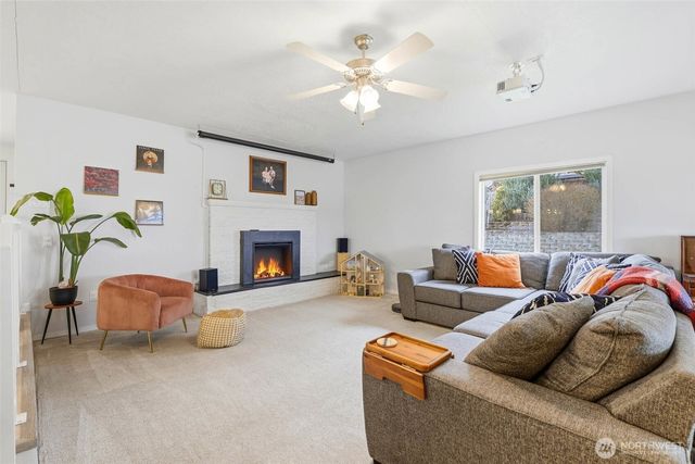 4700 Collins Rd, West Richland, WA 99353