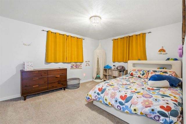 4700 Collins Rd, West Richland, WA 99353