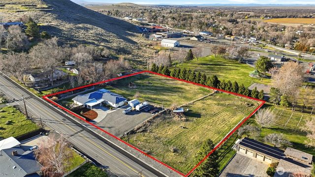 4700 Collins Rd, West Richland, WA 99353