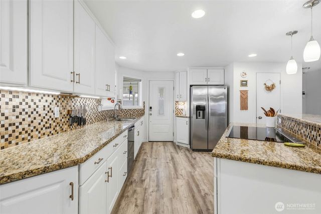 4700 Collins Rd, West Richland, WA 99353