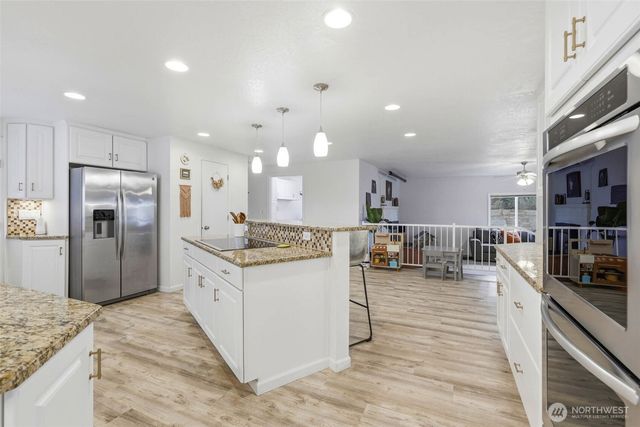 4700 Collins Rd, West Richland, WA 99353