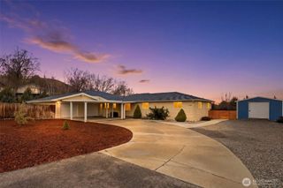 4700 Collins Rd, West Richland, WA 99353