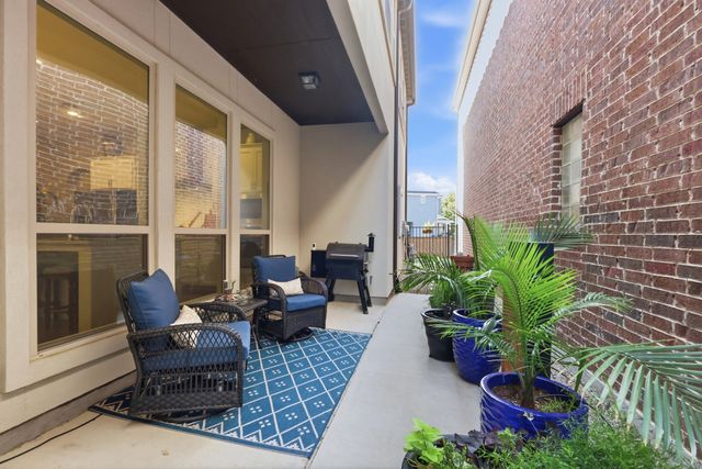 527 Sandy Lane, Flower Mound, TX 75022