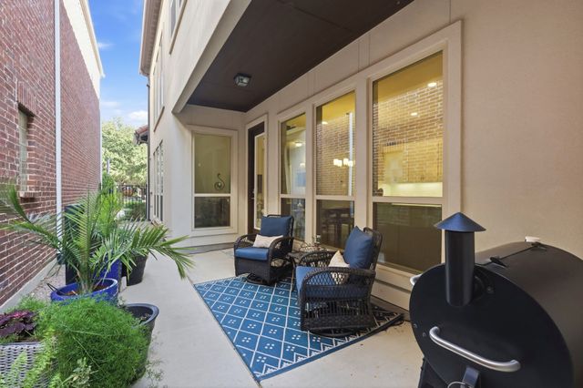 527 Sandy Lane, Flower Mound, TX 75022