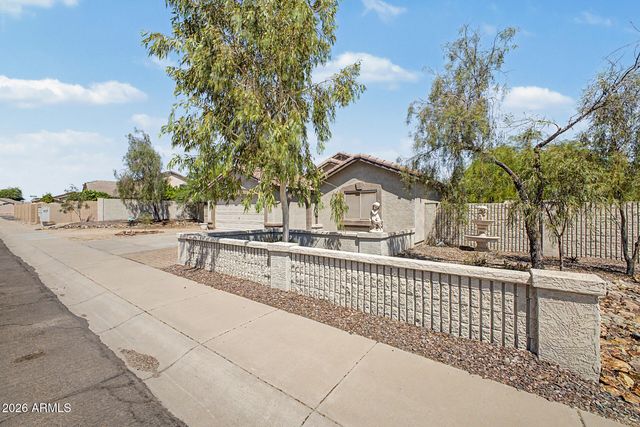 12518 W LARKSPUR Road, El Mirage, AZ 85335