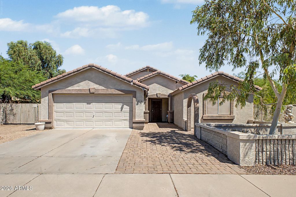 12518 W LARKSPUR Road, El Mirage, AZ 85335 — photo 2