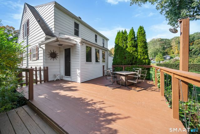 521 Burton Road, Beacon Falls, CT 06403