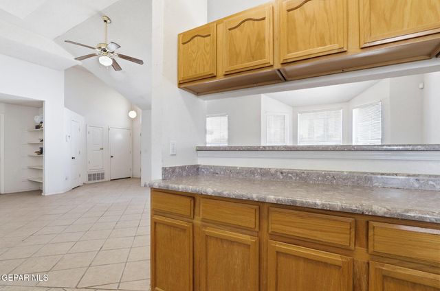 800 Nazareno Street, Horizon City, TX 79928