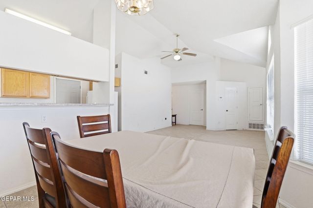 800 Nazareno Street, Horizon City, TX 79928