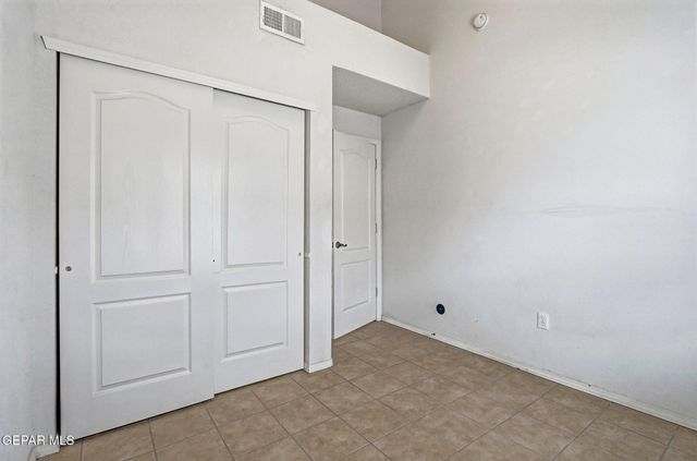 800 Nazareno Street, Horizon City, TX 79928