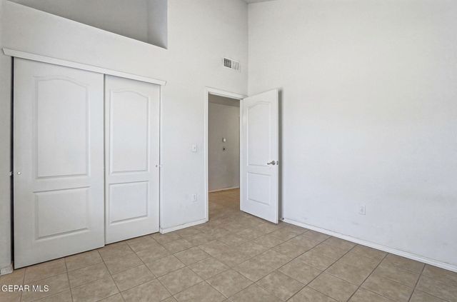 800 Nazareno Street, Horizon City, TX 79928