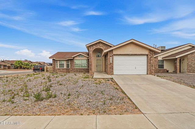 800 Nazareno Street, Horizon City, TX 79928