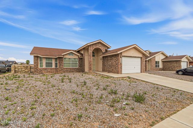 800 Nazareno Street, Horizon City, TX 79928