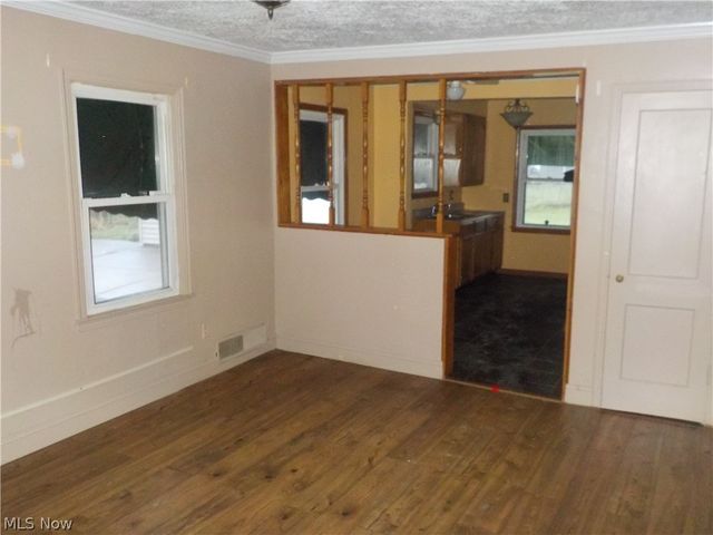 2456 E 37th Street, Lorain, OH 44055