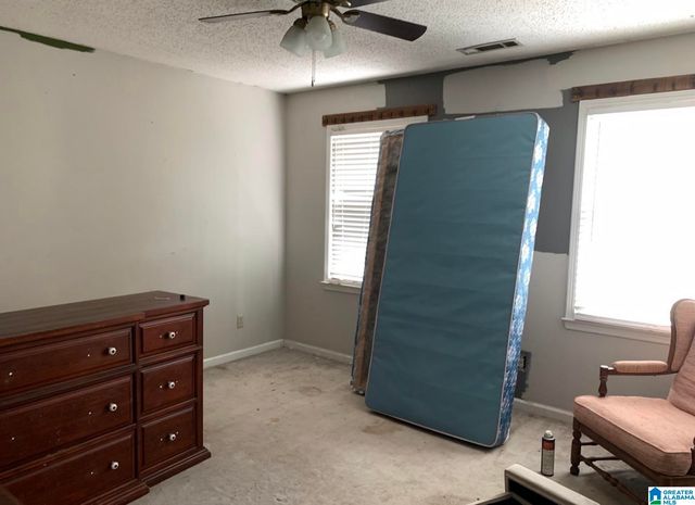 8465 LANEWOOD CIRCLE, Leeds, AL 35094