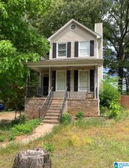 8465 LANEWOOD CIRCLE, Leeds, AL 35094