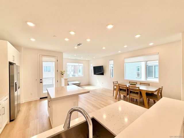 14136 Jonah Way, San Diego, CA 92128