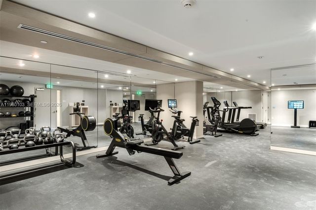 9201 E Bay Harbor Dr 501, Bay Harbor Islands, FL 33154