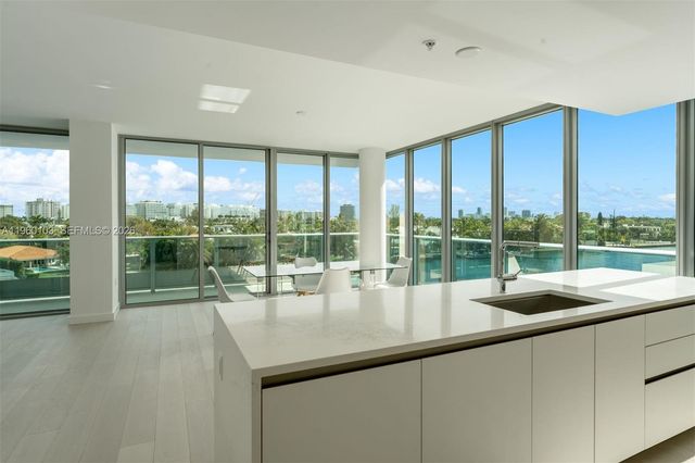 9201 E Bay Harbor Dr 501, Bay Harbor Islands, FL 33154