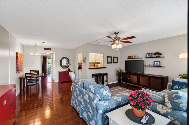 2073 Cambridge D, Deerfield Beach, FL 33442