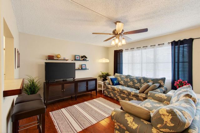 2073 Cambridge D, Deerfield Beach, FL 33442