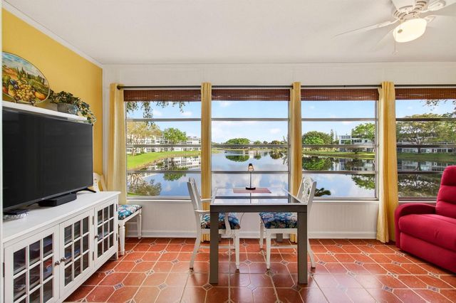 2073 Cambridge D, Deerfield Beach, FL 33442