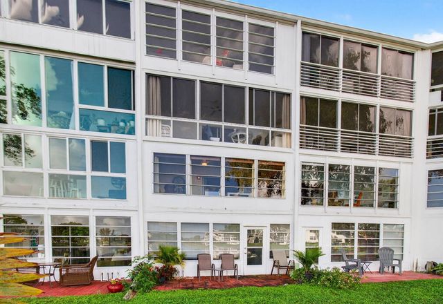2073 Cambridge D, Deerfield Beach, FL 33442