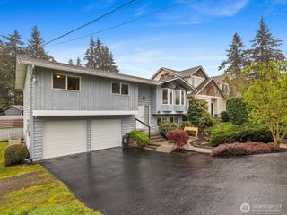 22427 82 Ave W, Edmonds, WA 98026
