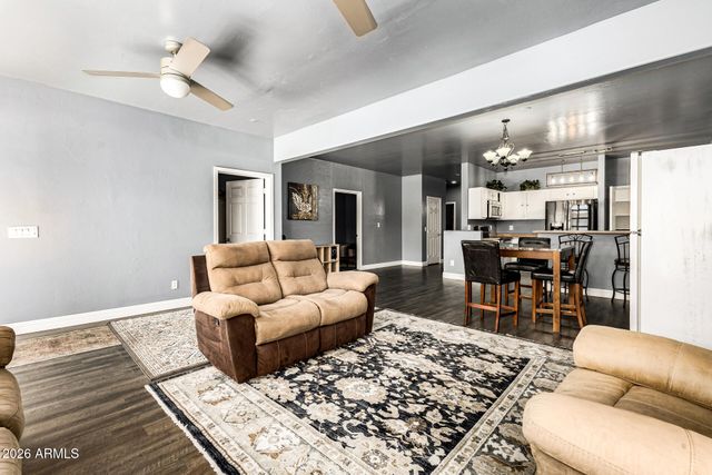 1635 W DUNBAR Drive, Phoenix, AZ 85041