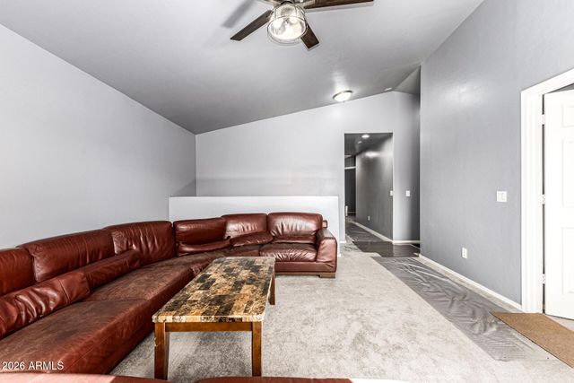 1635 W DUNBAR Drive, Phoenix, AZ 85041