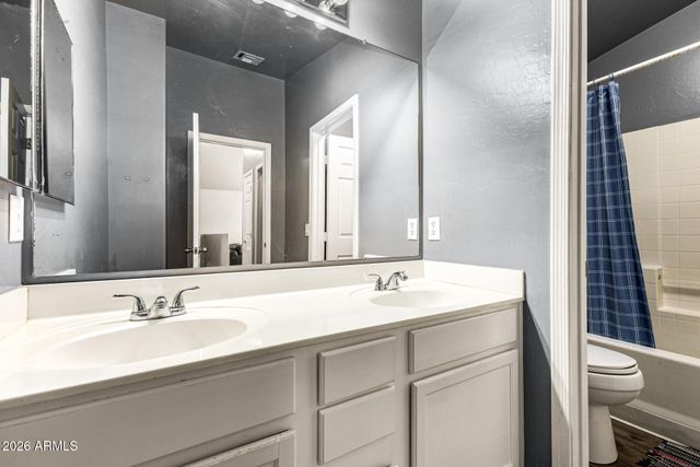 1635 W DUNBAR Drive, Phoenix, AZ 85041