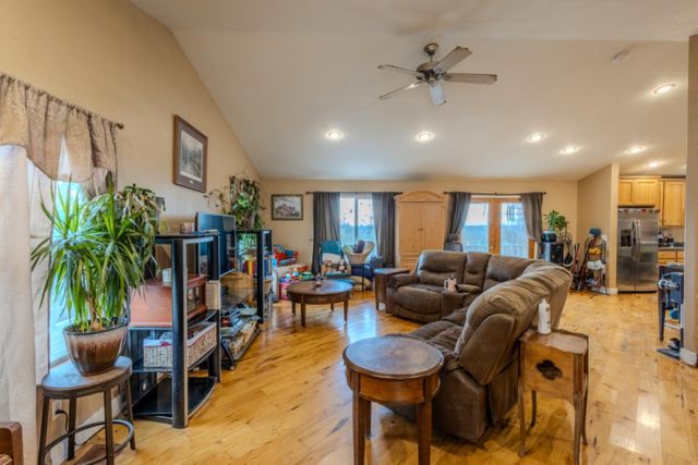 4656 Buckboard Ln, Campo Seco, CA 95226