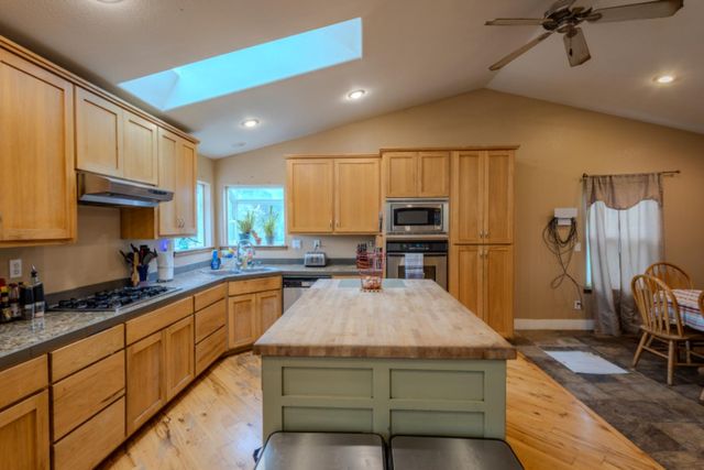 4656 Buckboard Ln, Campo Seco, CA 95226