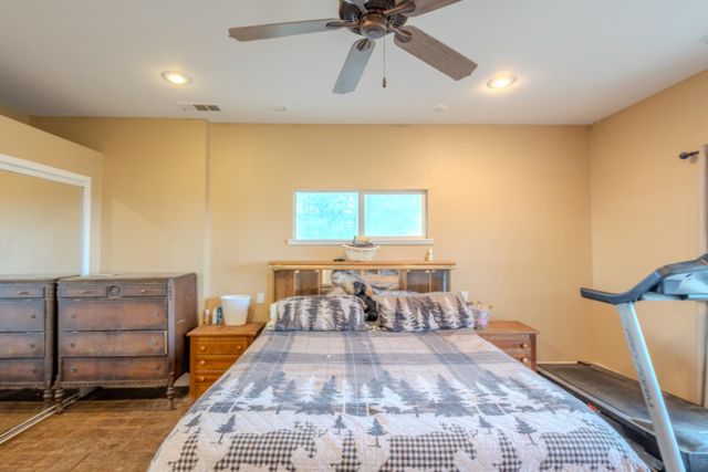 4656 Buckboard Ln, Campo Seco, CA 95226