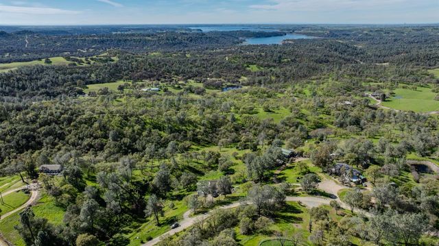 4656 Buckboard Ln, Campo Seco, CA 95226