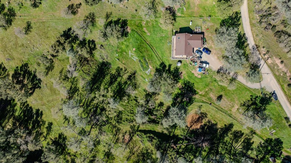 4656 Buckboard Ln, Campo Seco, CA 95226