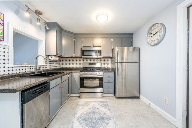 522 Lincoln Road Ext, Barnstable, MA 02601