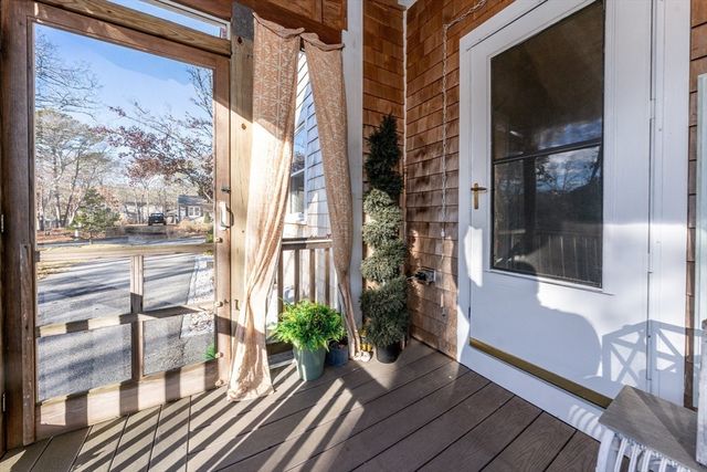 522 Lincoln Road Ext, Barnstable, MA 02601