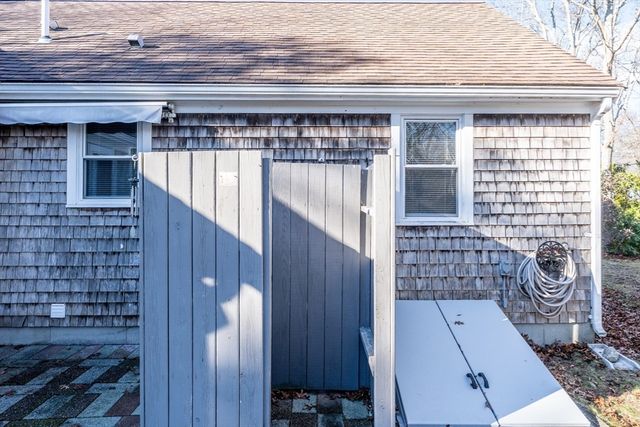 522 Lincoln Road Ext, Barnstable, MA 02601