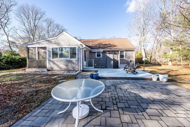 522 Lincoln Road Ext, Barnstable, MA 02601