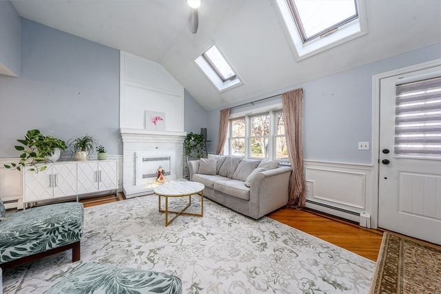 522 Lincoln Road Ext, Barnstable, MA 02601