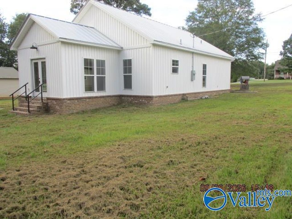 1804 Woodbreeze Circle SE, Hartsville, AL 35640